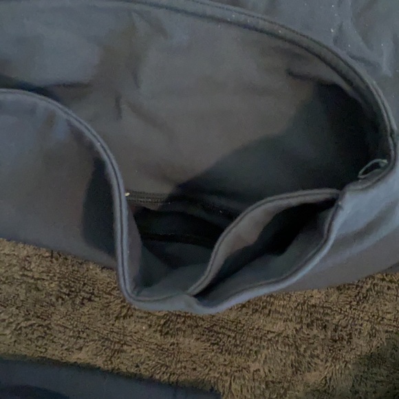 Lululemon crop navy leggings - Picture 5 of 5